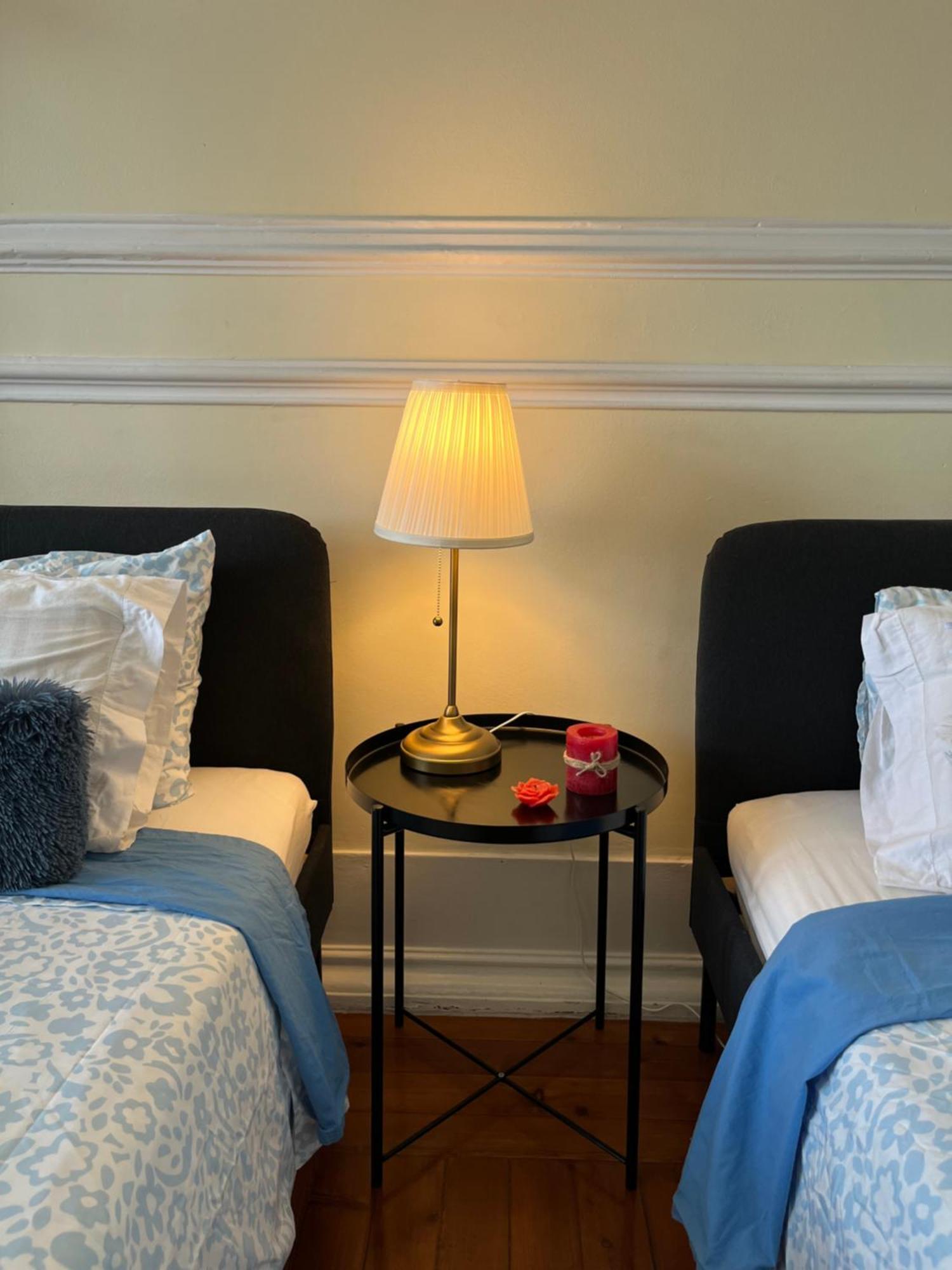 Quarto No Apartamento Pombal Lisboa Eksteriør billede
