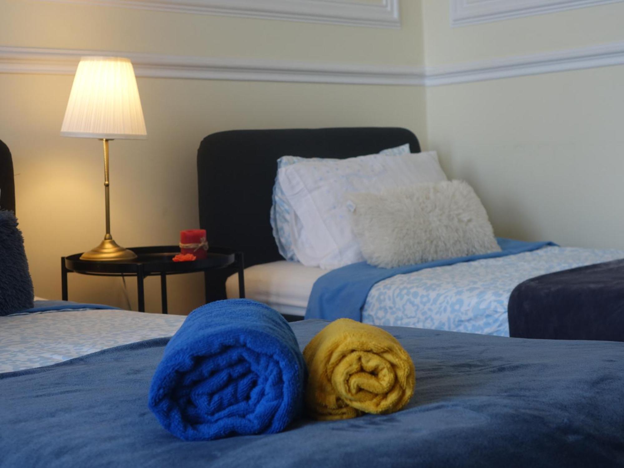 Quarto No Apartamento Pombal Lisboa Eksteriør billede