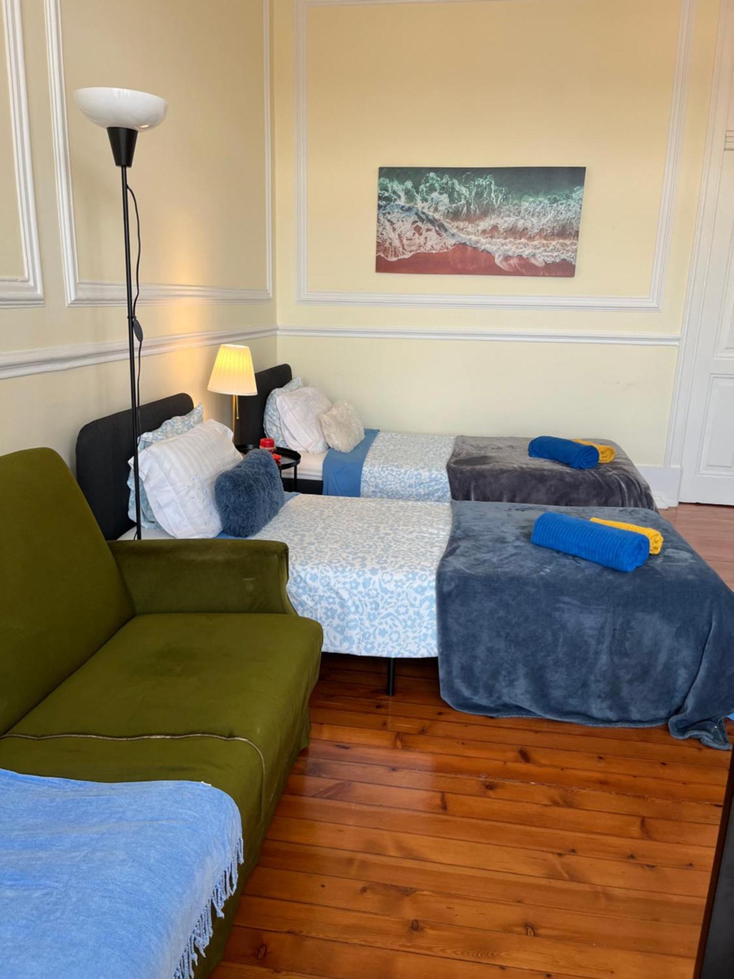 Quarto No Apartamento Pombal Lisboa Eksteriør billede
